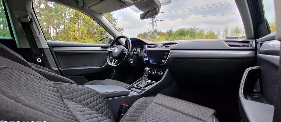 Skoda Superb cena 89800 przebieg: 144000, rok produkcji 2017 z Warszawa małe 742